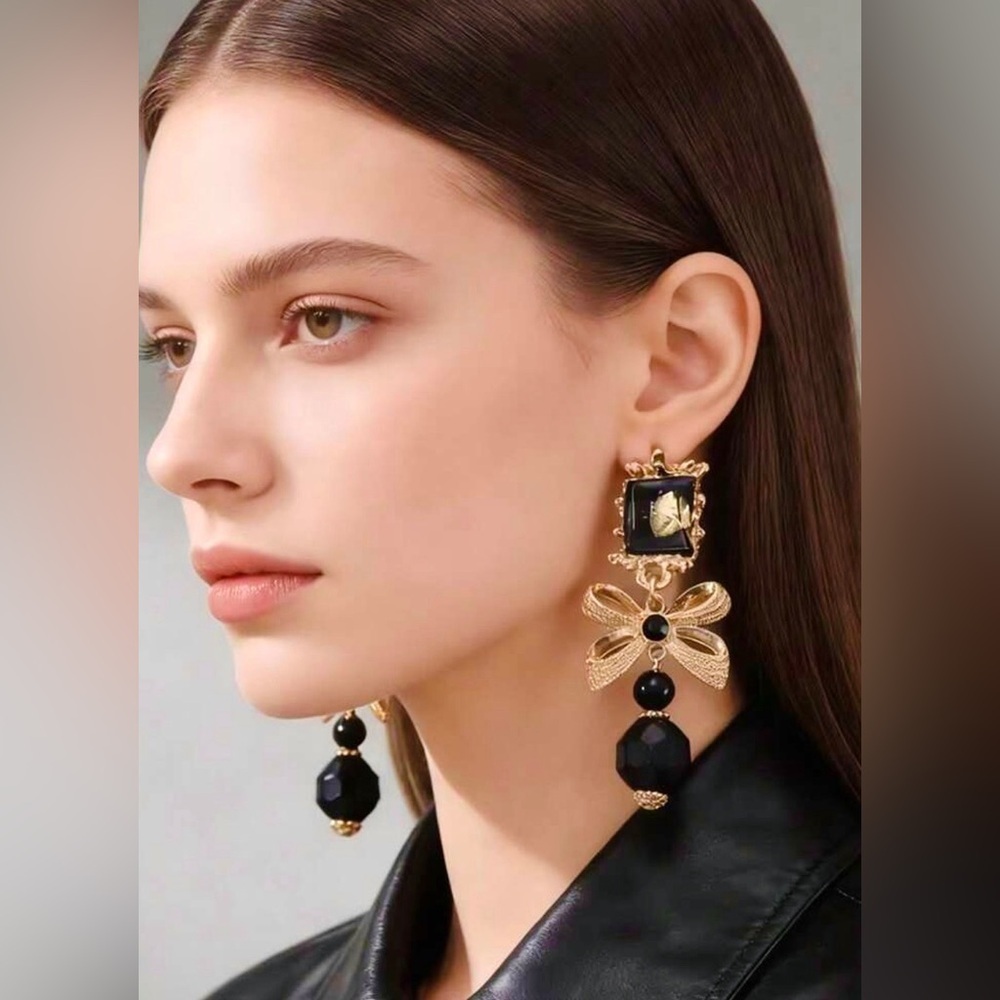 Luxury Vintage Style Bow Clip-On Earrings – New in Packaging